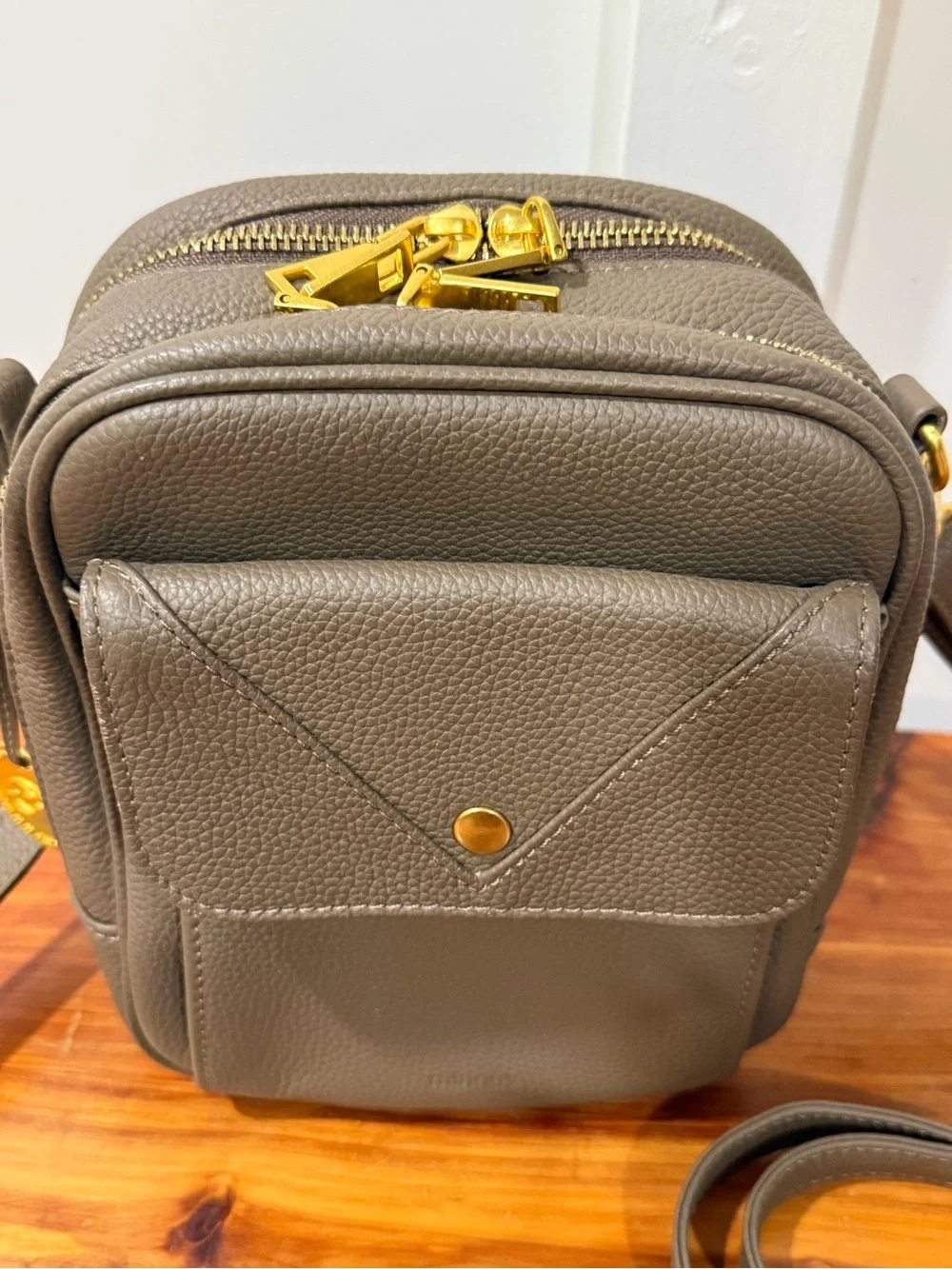 Minooy this bag